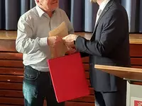 50 Jahre Ehrenamt v. l. Hans Ebert und Bürgermeister Reichert 